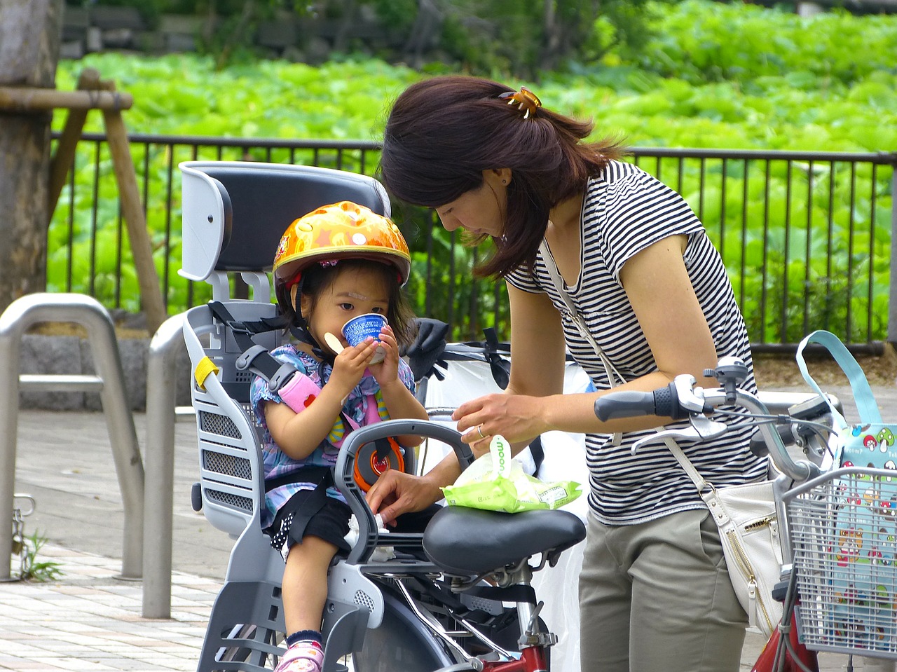 Comment bien choisir un porte-bébé à l’arrière d’un vélo ?