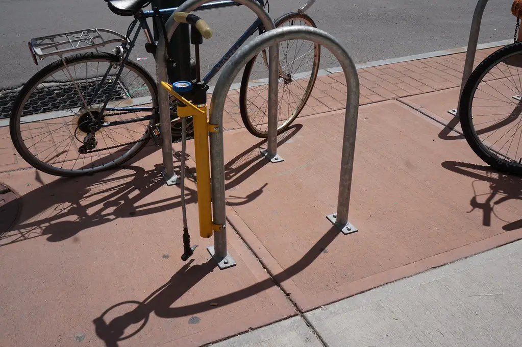 Pompe à vélo : tout savoir sur cet équipement indispensable