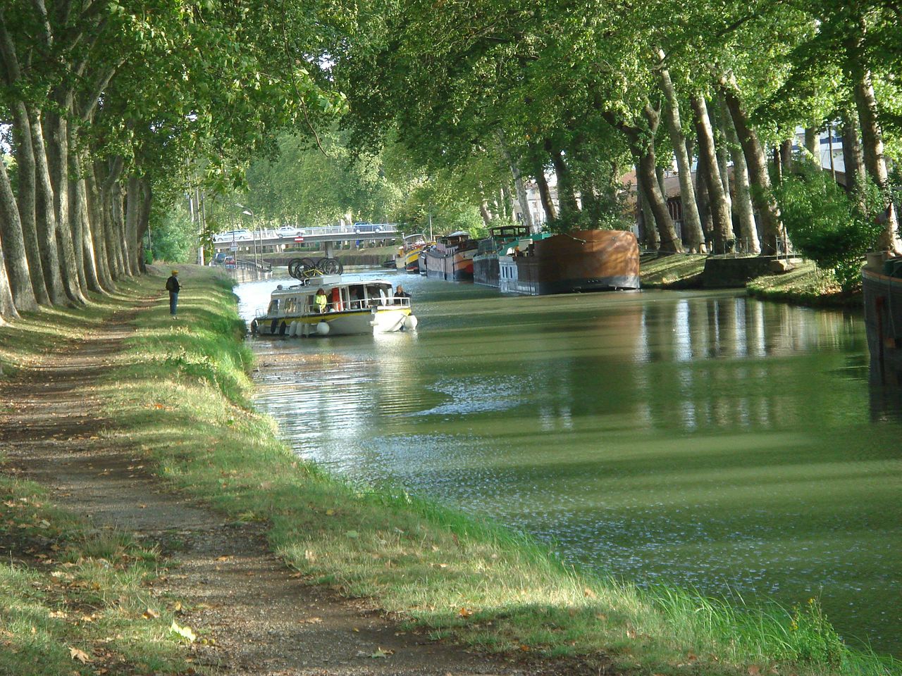 Piste cyclable : Le Canal de Garonne et le Canal du Midi à vélo