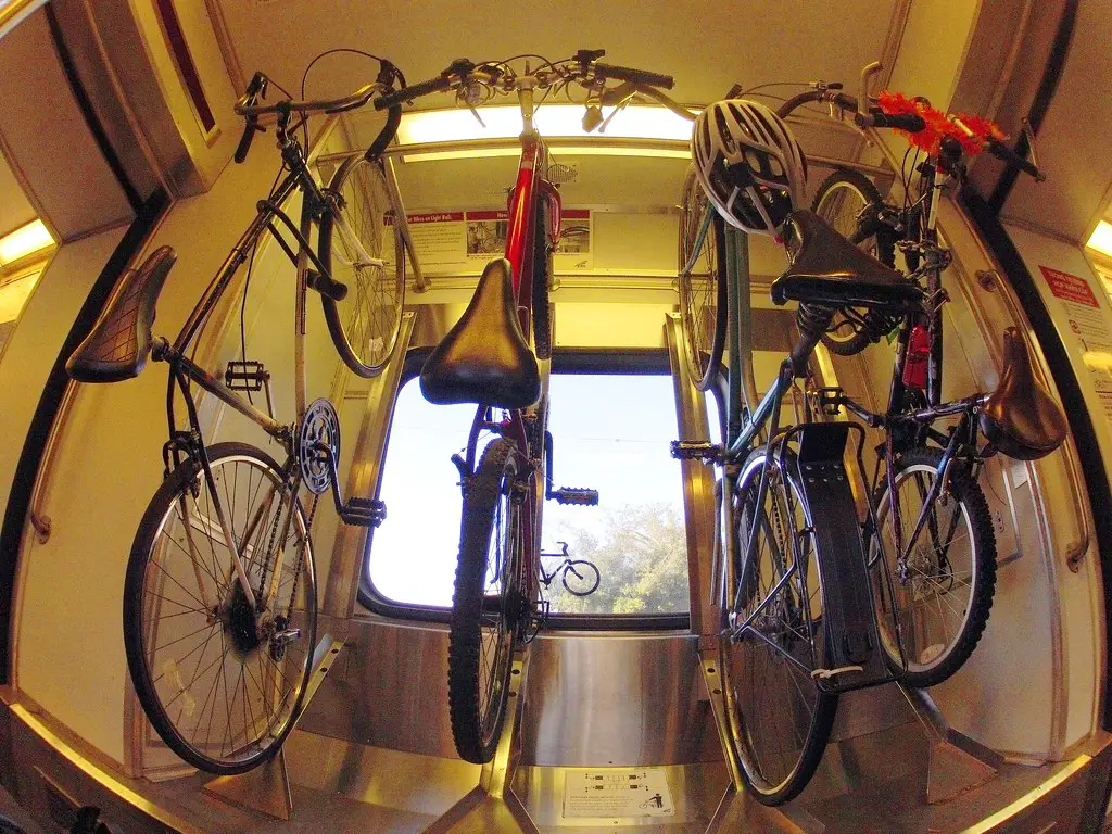 Les avantages de prendre le train avec son vélo 